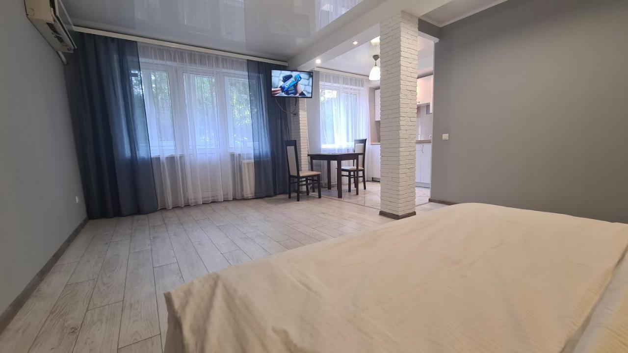 Apartaments On Vulytsia Heroiv Ato 32 Kryvyj Rih Esterno foto