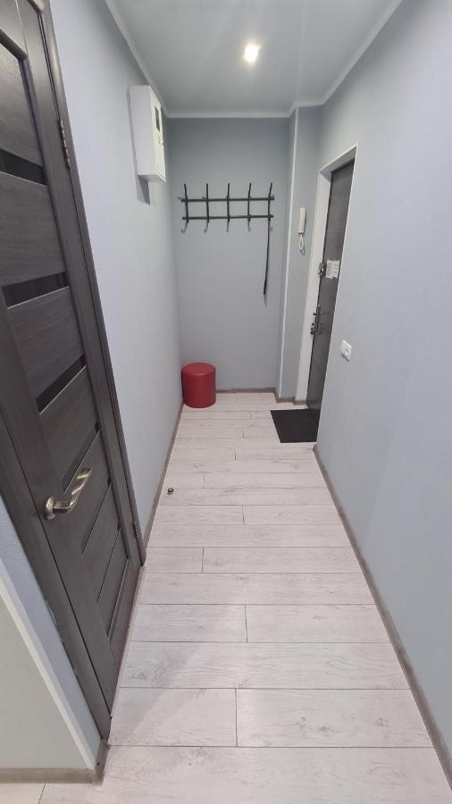 Apartaments On Vulytsia Heroiv Ato 32 Kryvyj Rih Esterno foto