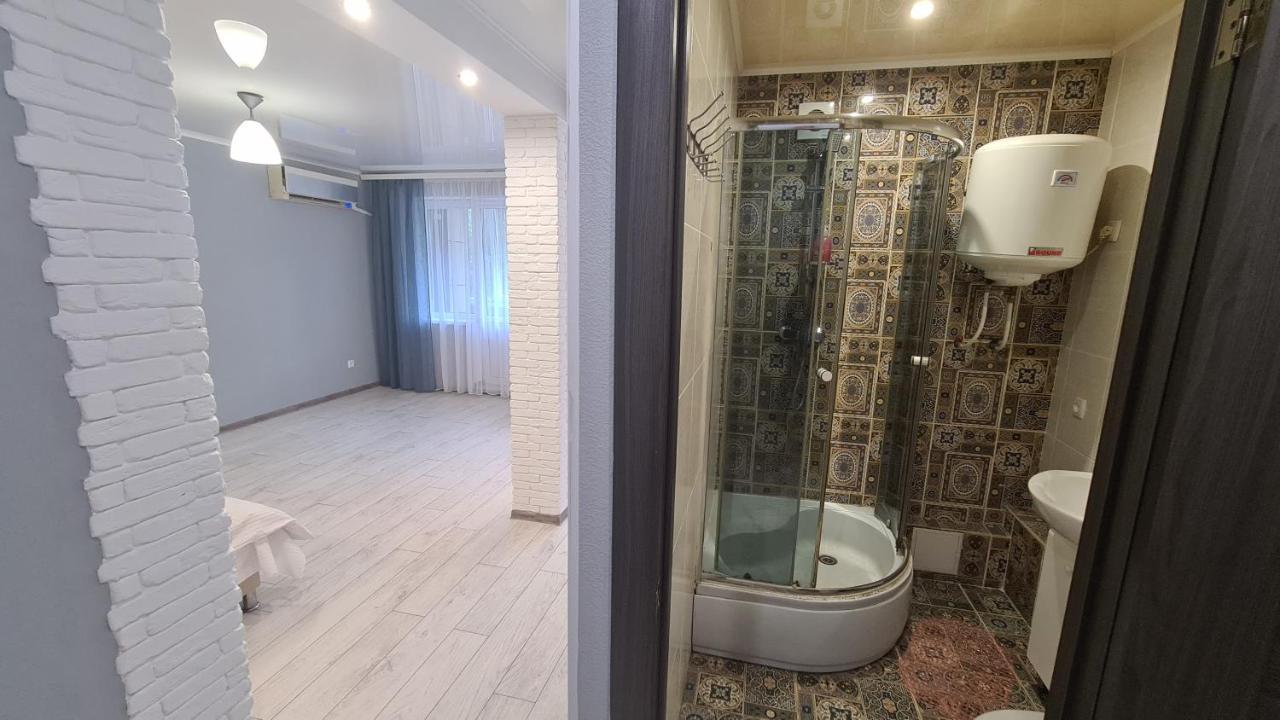 Apartaments On Vulytsia Heroiv Ato 32 Kryvyj Rih Esterno foto